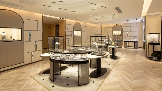 老鳳祥新時尚體驗店揭幕暨新春珠寶新品發(fā)布